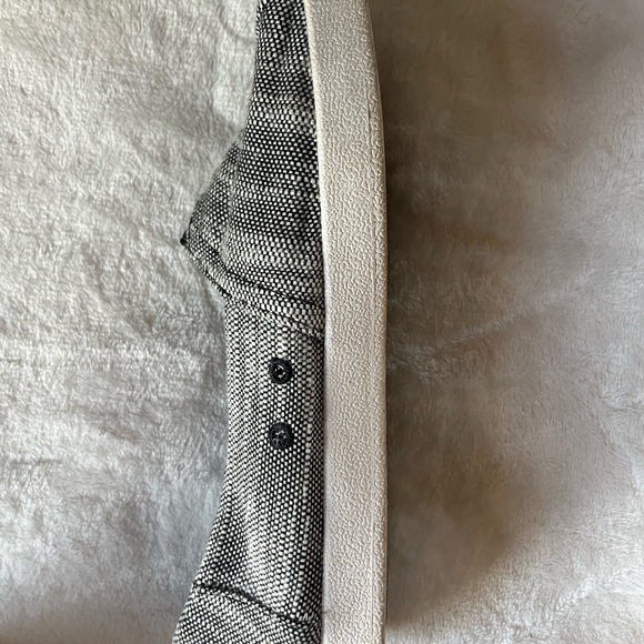 TOMS gray slip-ons, size 8.5 - Picture 2 of 6